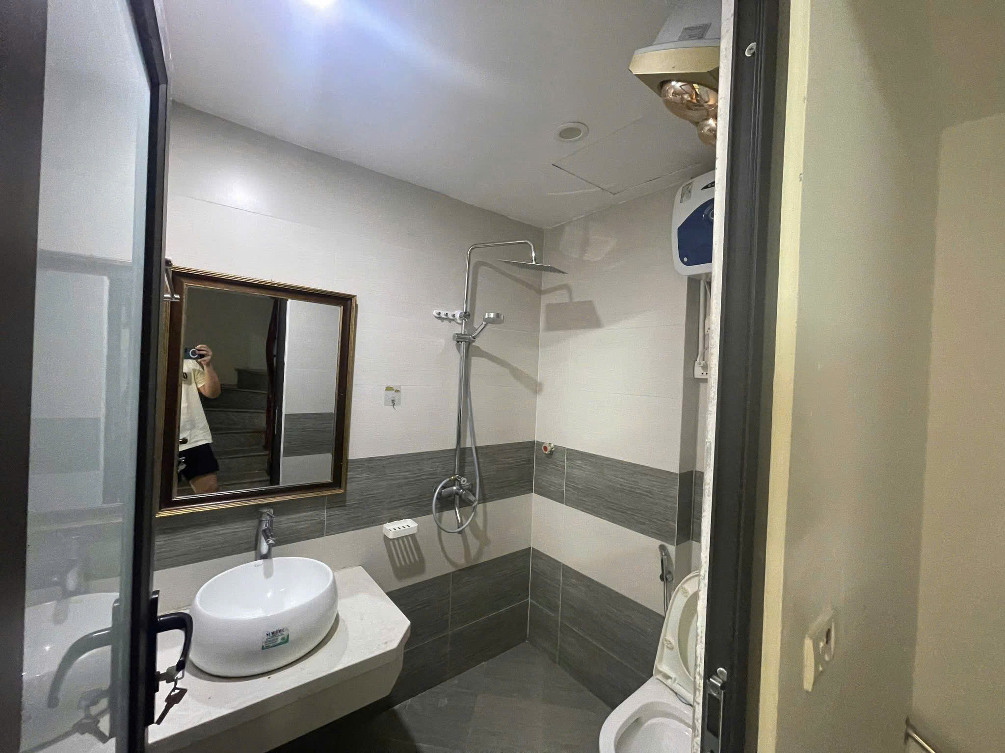 Cho thuê nhà riêng ngõ 521 Trương Định 5 tầng x 35m2, 3 ngủ, 4 vệ sinh, 11 Triệu ở gđ, nhóm - Ảnh 1